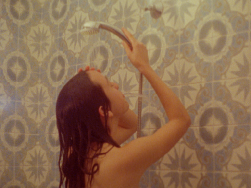 Fotograma 4 de En mi retina (2019) · Dirección, Guión & Montaje: Aina Martos Mas